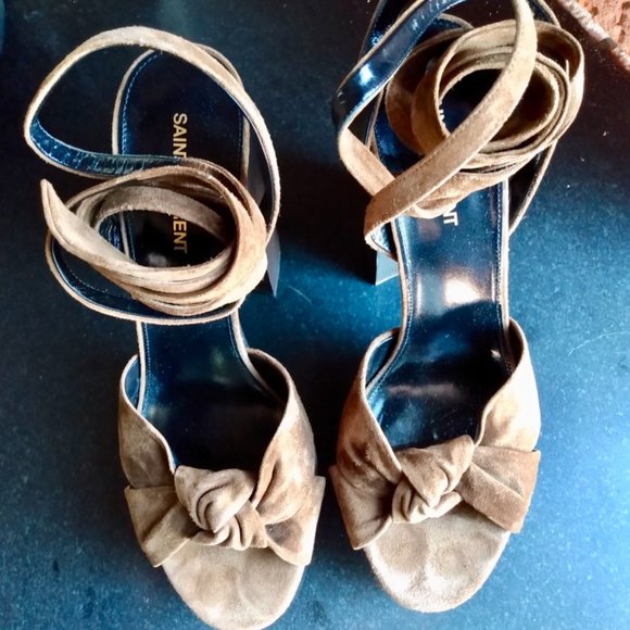 Saint Laurent Paige Floral Platform Leather Sandal - Picture 7 of 7